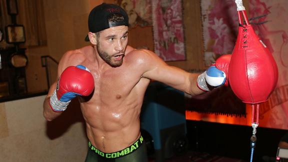 Chris Algieri Looking For World Title Shot in New Year