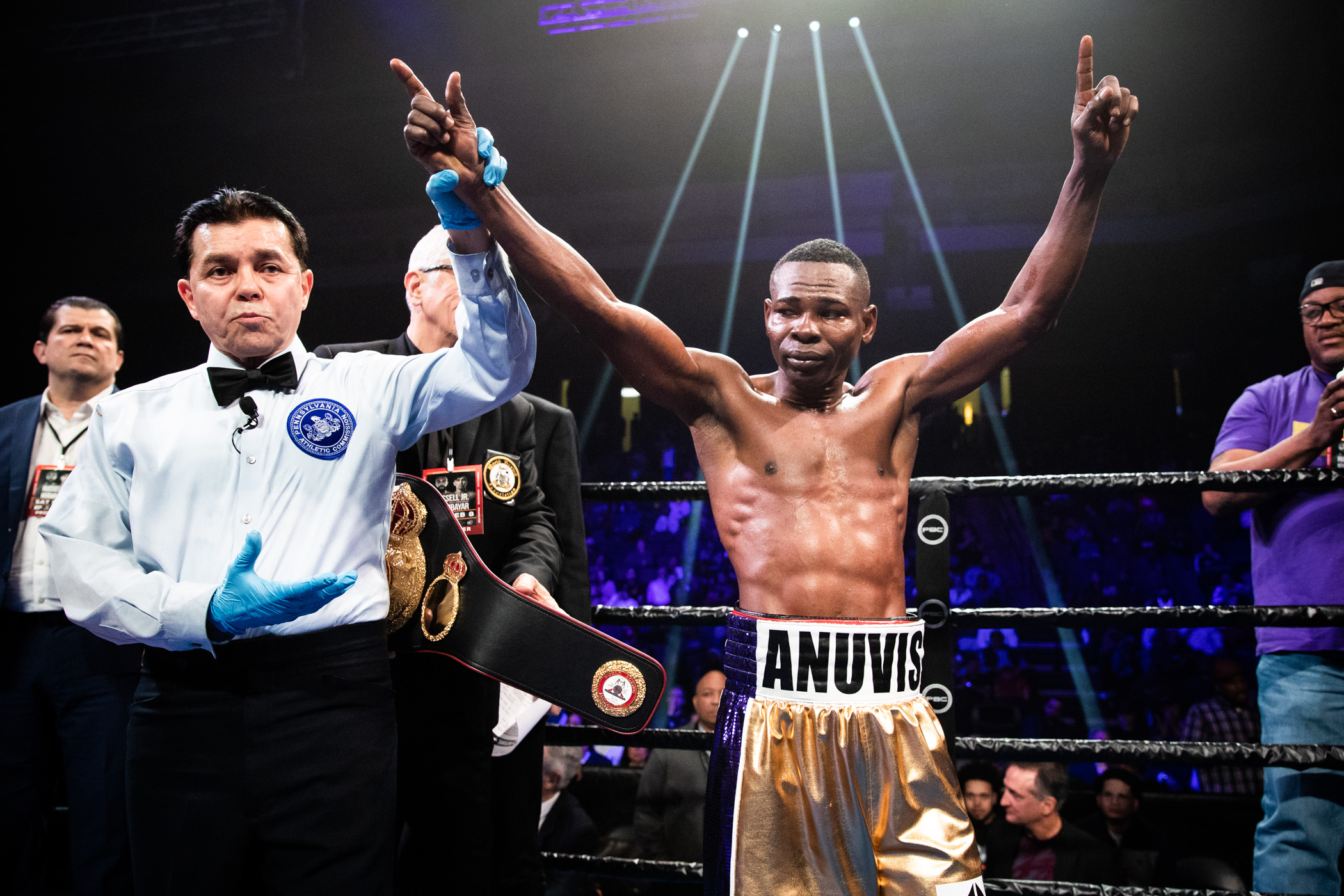 Rigondeaux: I will box circles around Casimero