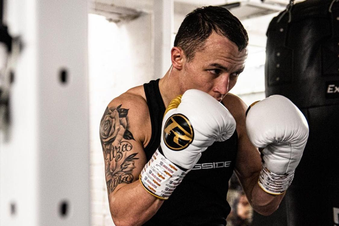 Warrington vacates IBF featherweight title