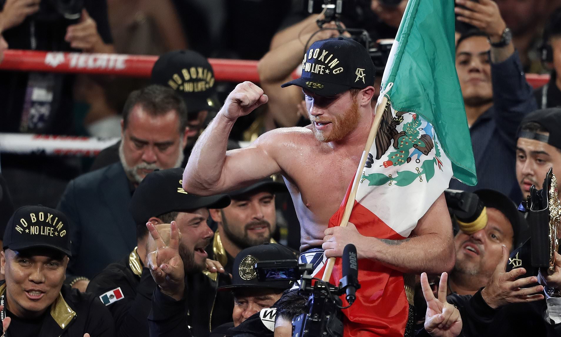 Canelo uneasy with fighting Mexican rivals