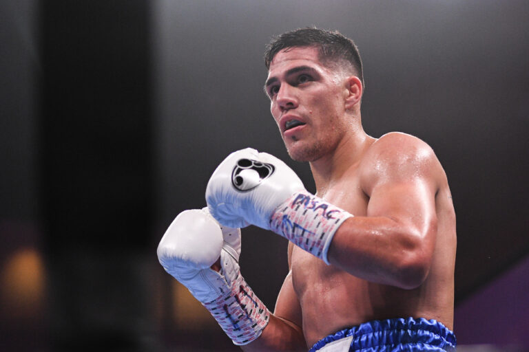 Castaño: The pressure is on Charlo