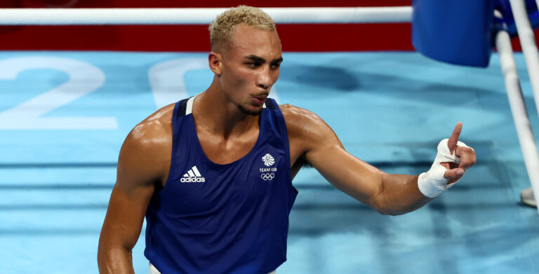 Whittaker and Clarke bow out in Tokyo