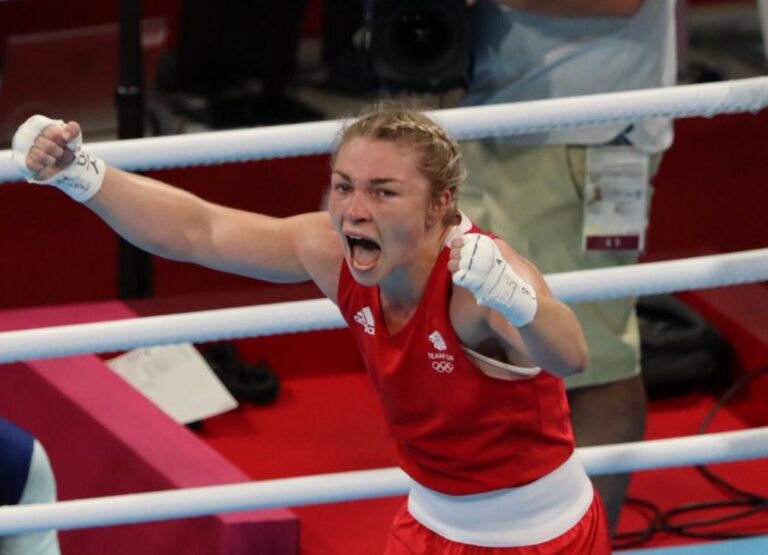 Price repels Fontijn to reach Olympic final