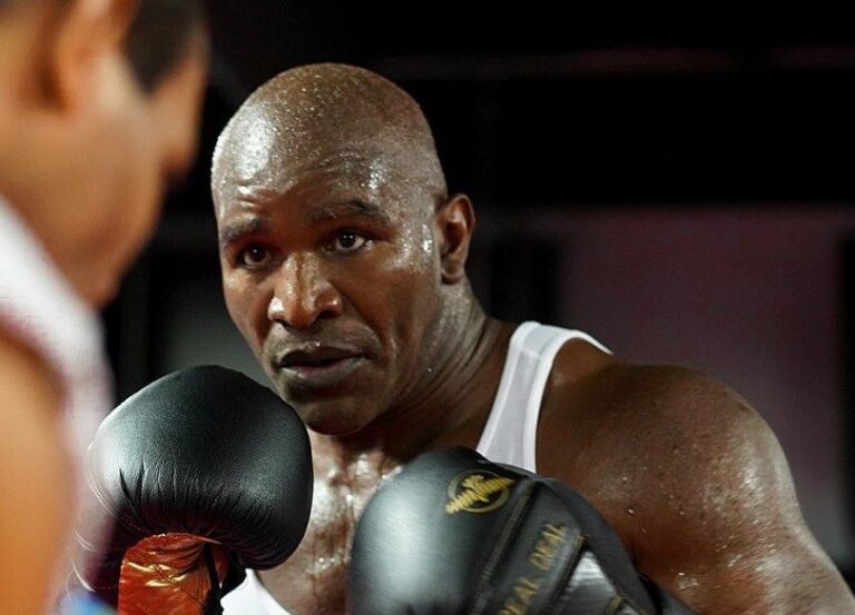 Holyfield returns against Belfort in Florida