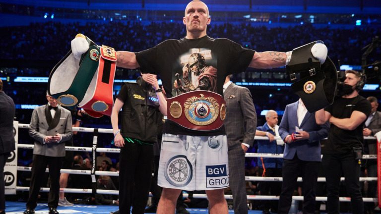 Usyk Will Study Fury-Whyte Title Fight