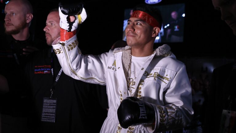 Jessie Vargas Plans To Knock Out And Retire Liam Smith On April 30