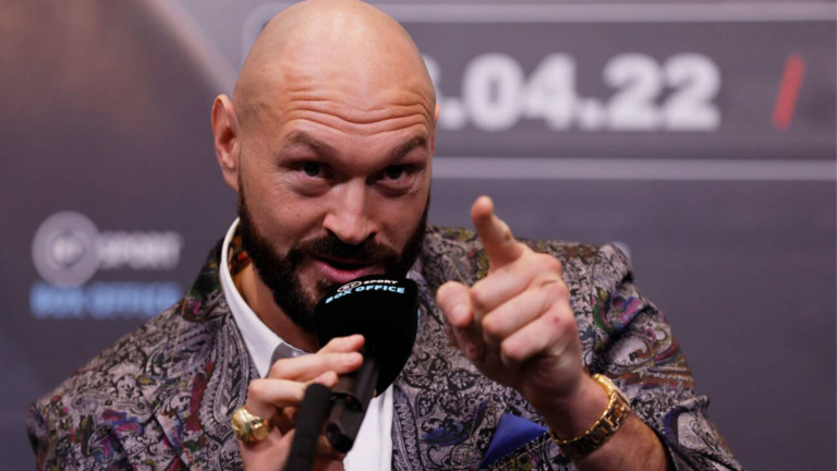Frampton: Fury Can Beat Whyte On The Outside And Inside