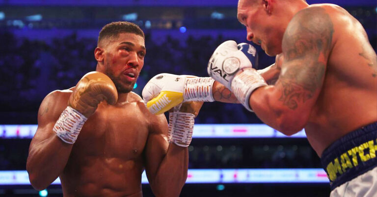 Carl Froch ‘Knows’ How Anthony Joshua Trained For Usyk Fight: “He Wasn’t Ready”