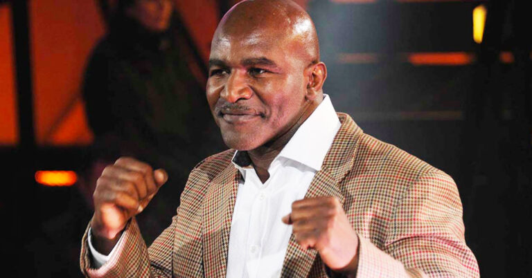 Evander Holyfield Has No Doubt Who “The Best Heavyweight” Is Right Now