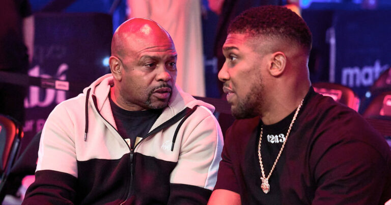 Roy Jones Says Anthony Joshua Would Be ‘Stupid’ To Face Rival: “Who Thinks He Can Win?”
