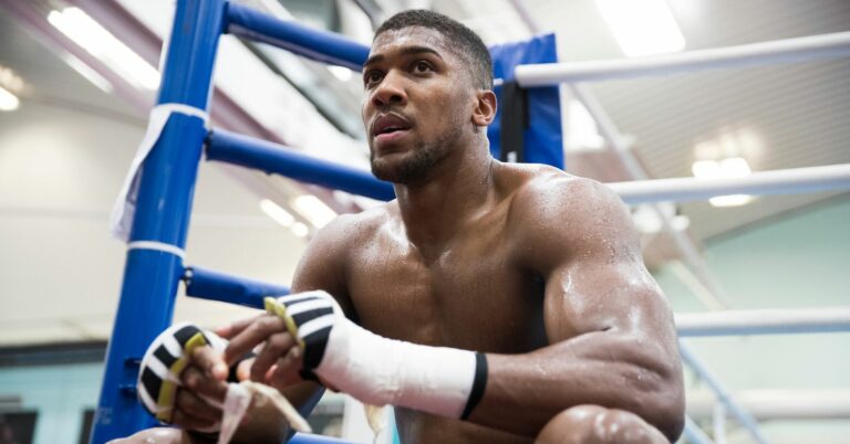 Anthony Joshua’s Brutal Response To Dillian Whyte’s Issue With Rematch Clause