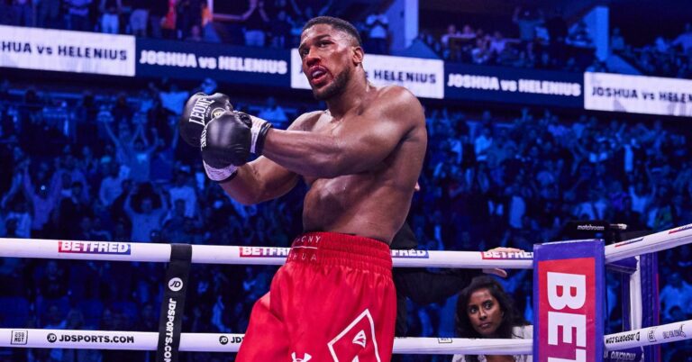 “Are You Kidding?”: Teddy Atlas Rips Joshua For Saying He’s ‘Carrying’ The Division