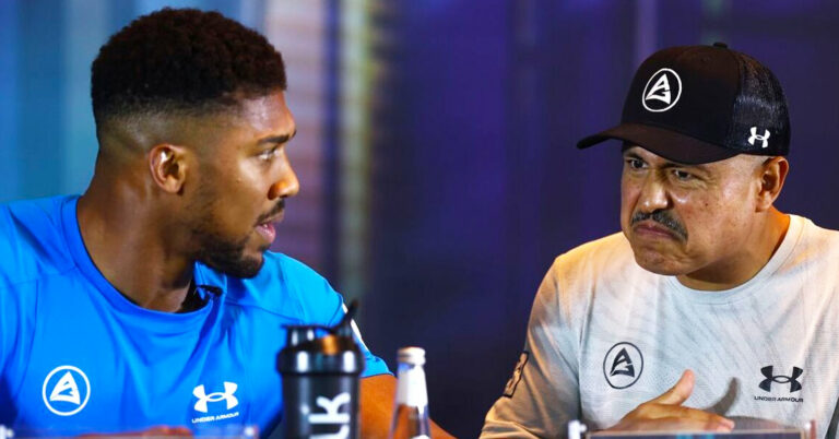 Robert Garcia Reveals Fiery Exchange After Joshua’s Defeat To Usyk: “You’re All Yes Men”