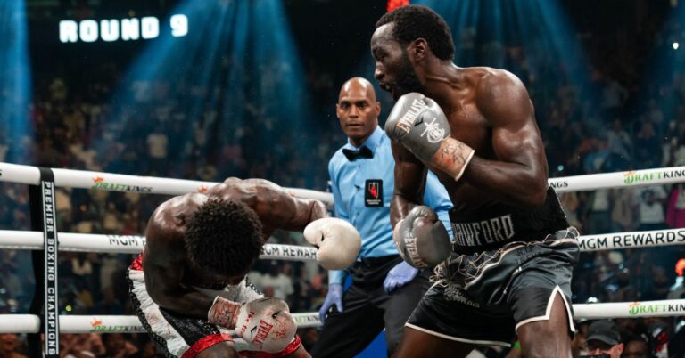 “Serious Damage”: Crawford Reveals Round He Believes Spence’s Towel Should’ve Came In