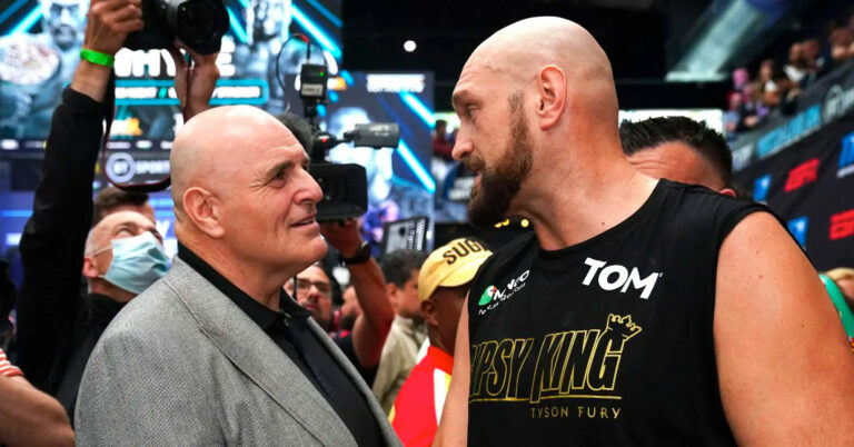 John Fury Takes Swipe At Who Tyson Fury Surrounds Himself With: “I’m Not Part Of His Team”
