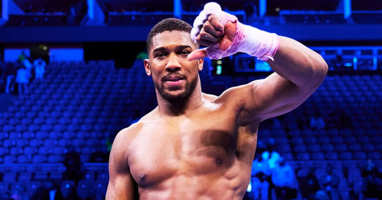 Barry McGuigan Says Anthony Joshua ‘Shouldn’t Go Near’ Heavyweight Rival