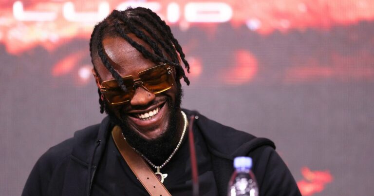 Former World Champion Questions Deontay Wilder’s Desire: “He Looked Happy Losing”