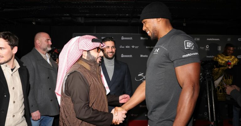 Saudi Boxing Chief Mocks Oscar De La Hoya