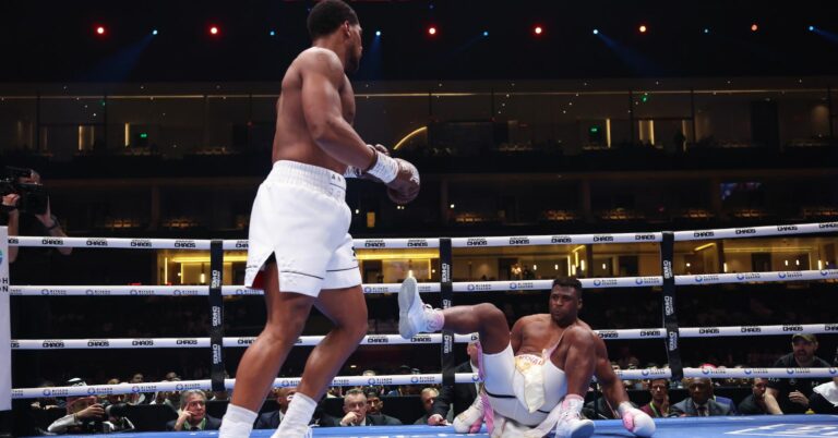 Anthony Joshua Says He Should Be WBC Champion After Knocking Out Francis Ngannou